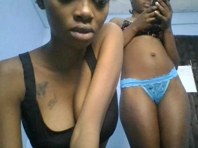 CrystalBarlow – webcam model profile photo Image 6