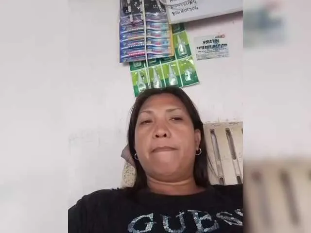 YasmienAtos – webcam model profile photo Image 12