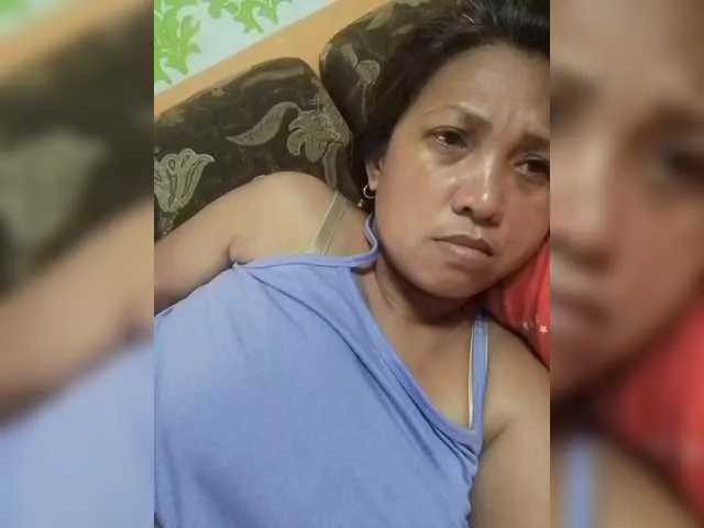 YasmienAtos – webcam model profile photo Image 17