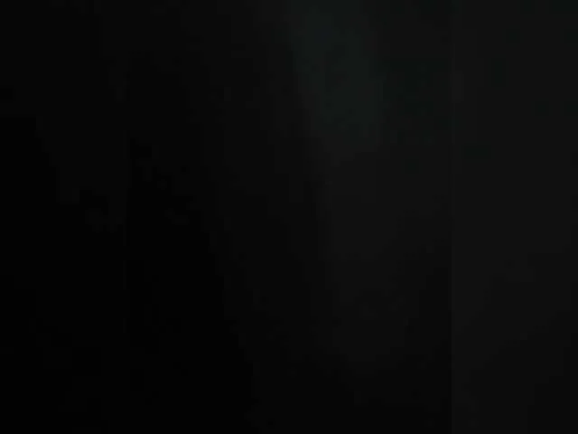 Isabella – webcam model profile photo Image 2