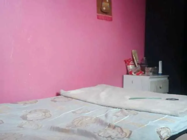 KaylaMinov – webcam model profile photo Image 6
