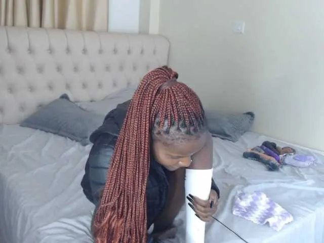 Antonellastrip_ – webcam model profile photo Image 6