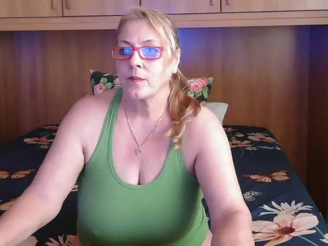 LeslyAnderson – webcam model profile photo Image 4