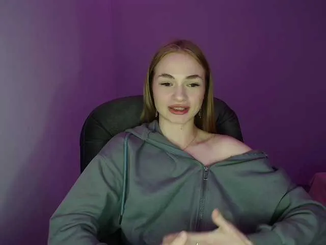 LeyahSummer – webcam model profile photo Image 13