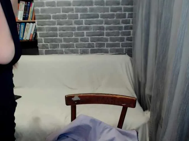 Alina_Vibe_Me – webcam model profile photo Image 14