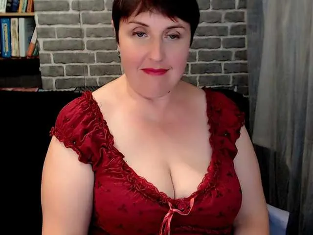 Alina_Vibe_Me – webcam model profile photo Image 3