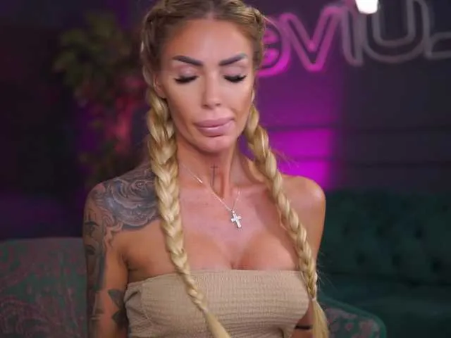 RaquelleVon Image 18