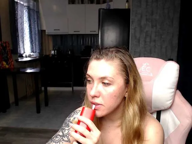 HotSilli152 – webcam model profile photo Image 10
