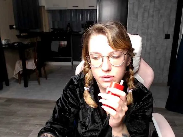 HotSilli152 – webcam model profile photo Image 16