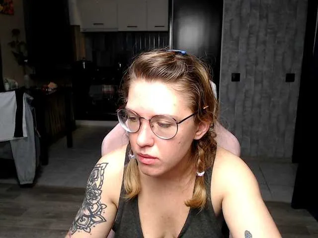 HotSilli152 – webcam model profile photo Image 17