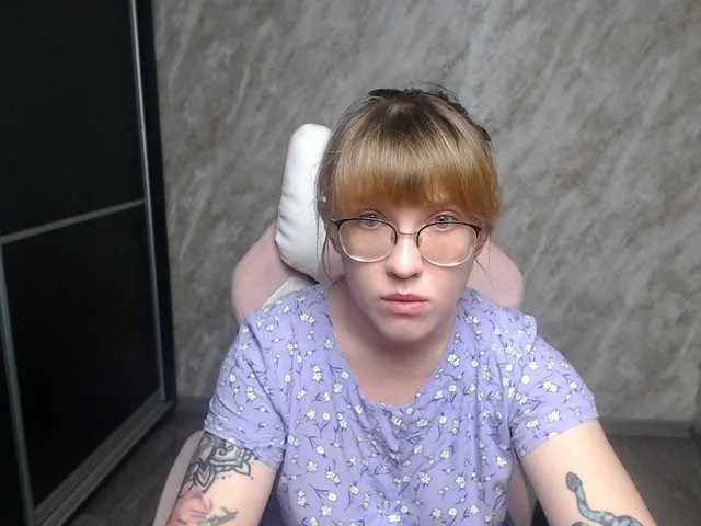 HotSilli152 – webcam model profile photo Image 2