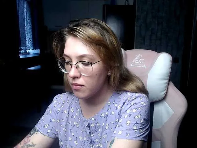 HotSilli152 – webcam model profile photo Image 6