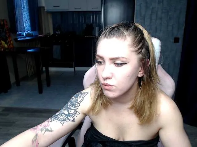 HotSilli152 – webcam model profile photo Image 9