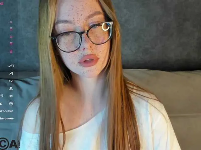 Gerda-and-Kai – webcam model profile photo Image 18