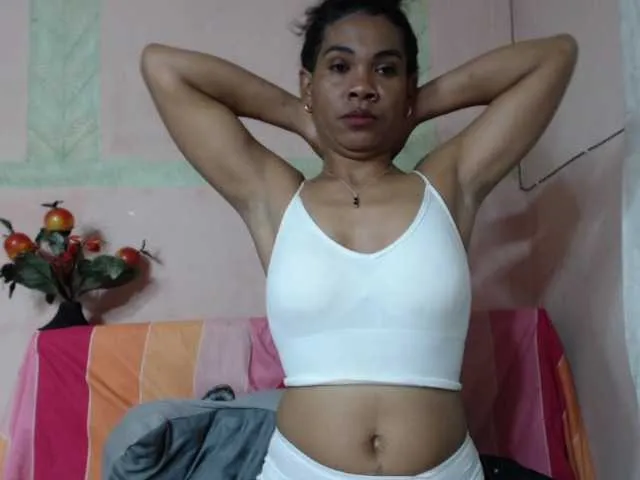 Bondgirl_013 – webcam model profile photo Image 3