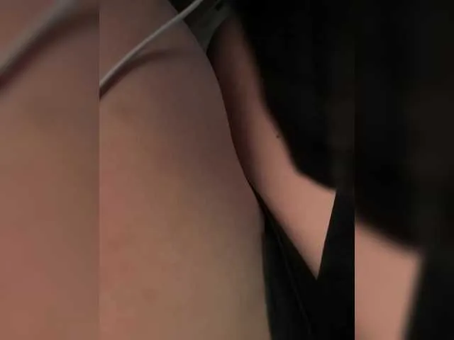 AnaDoleray – webcam model profile photo Image 9