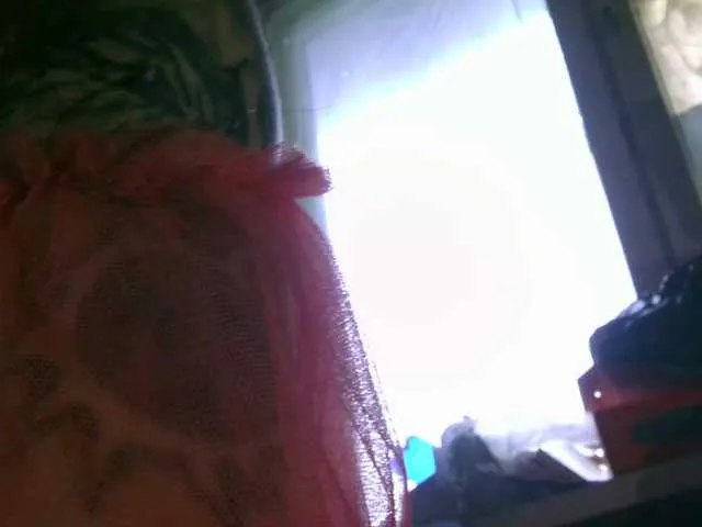 Evie – webcam model profile photo Image 3