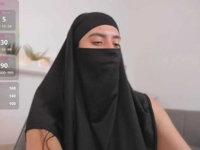 YasmienAtos – webcam model profile photo Image 7