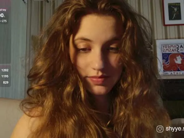 SarahSupershy Image 16