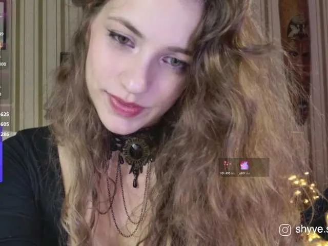 VelvetMoon11 – webcam model profile photo Image 18