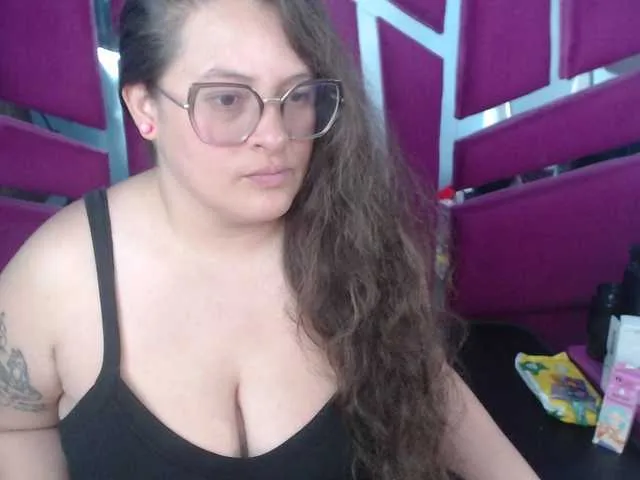 zizi_public – webcam model profile photo Image 13