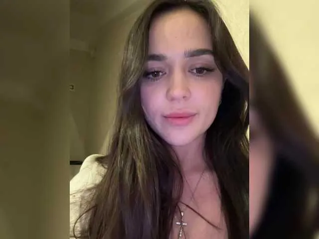 TUYA2 – webcam model profile photo Image 2