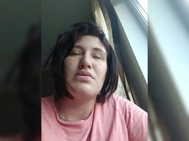ErzabelLew – webcam model profile photo Image 17