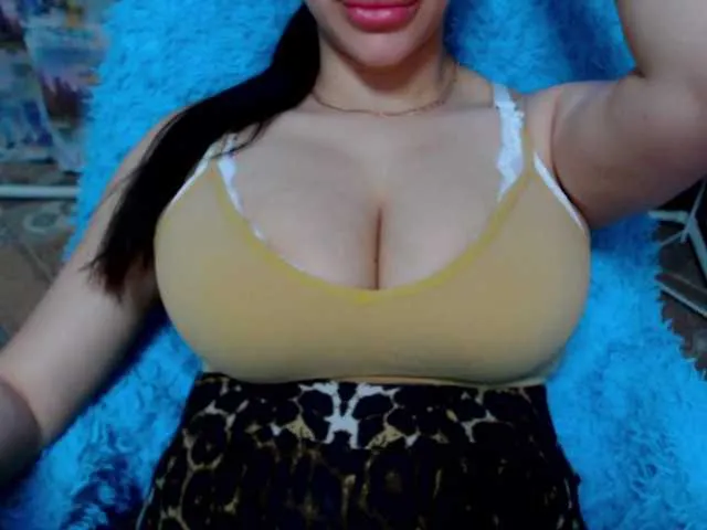 AriaVex – webcam model profile photo Image 13