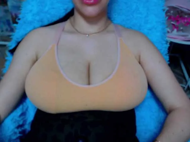 AriaVex – webcam model profile photo Image 16