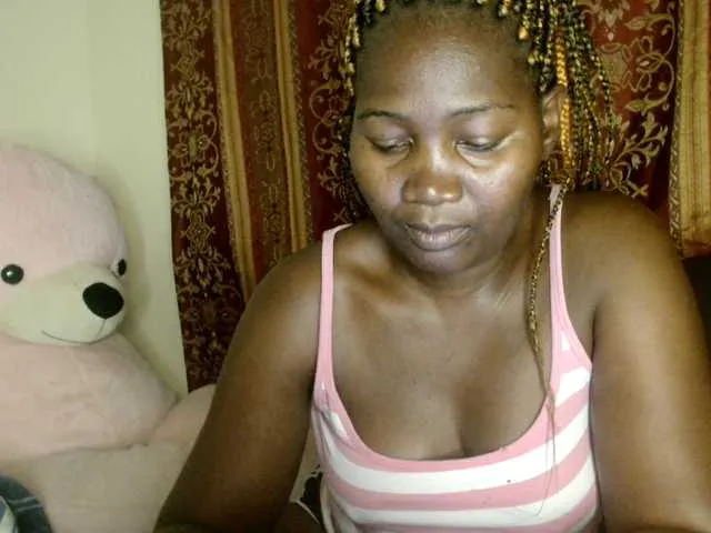 Pinkie-Pie – webcam model profile photo Image 3
