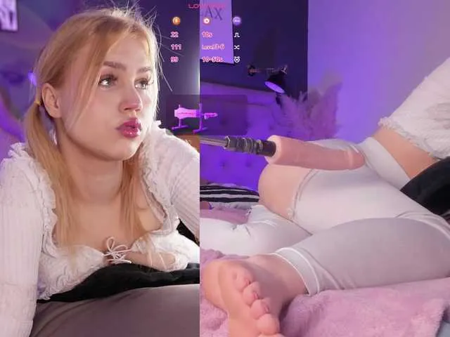 SexyBlondeDoll Image 4
