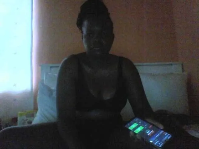 Taly1974 – webcam model profile photo Image 6