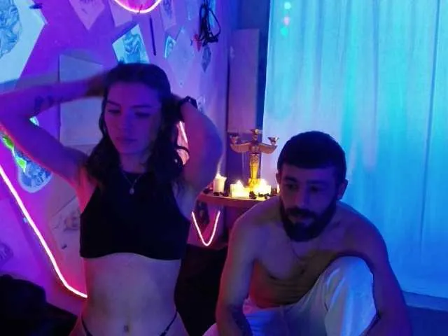 HellenSuric – webcam model profile photo Image 4