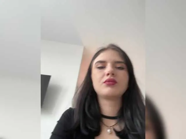 EsmeBrowm – webcam model profile photo Image 11