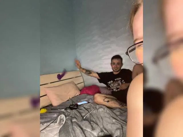 BUSTYMARINA_ – webcam model profile photo Image 3