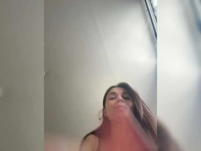 RoxyBuch – webcam model profile photo Image 2