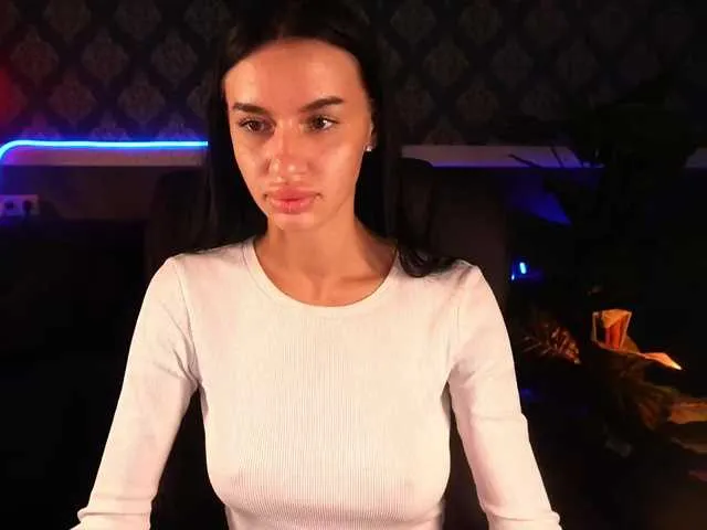 MiraKova – webcam model profile photo Image 15