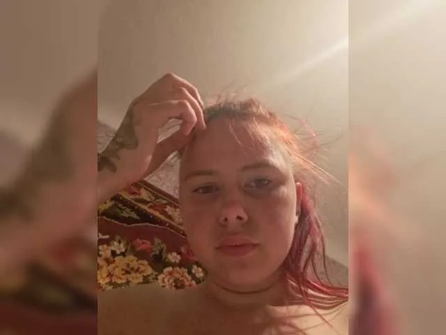 ChloeWills – webcam model profile photo Image 4