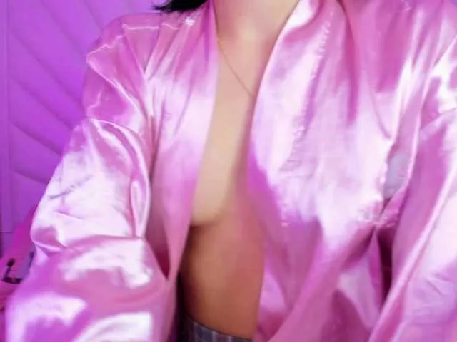 emma05 – webcam model profile photo Image 5