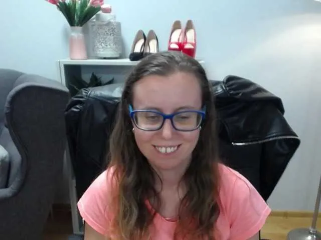 Kitty_Melodi – webcam model profile photo Image 2