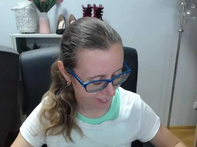 Kitty_Melodi – webcam model profile photo Image 4