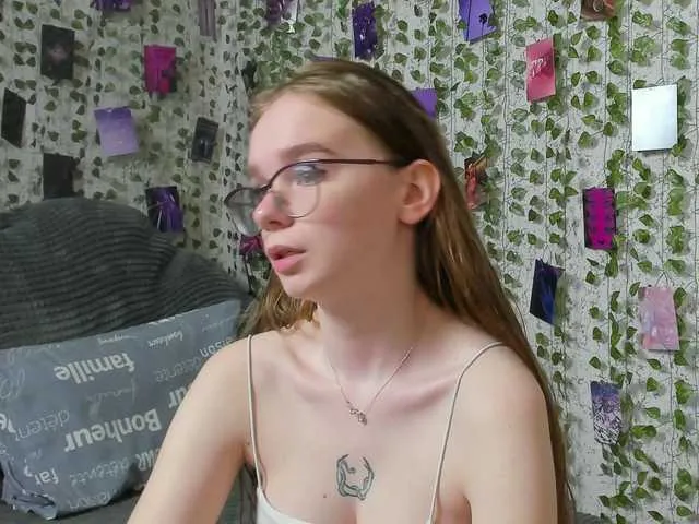Stacey-Kiss Image 18
