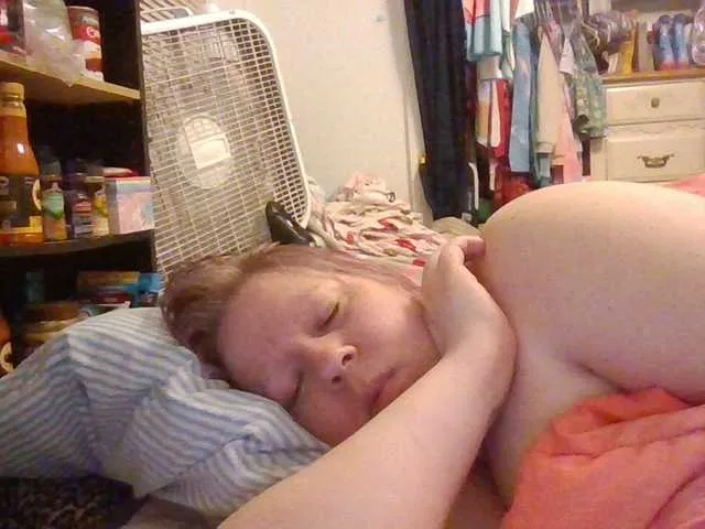 yangyang-777 – webcam model profile photo Image 8