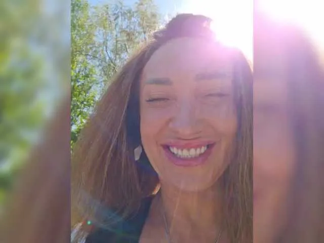 SherineNorth – webcam model profile photo Image 10