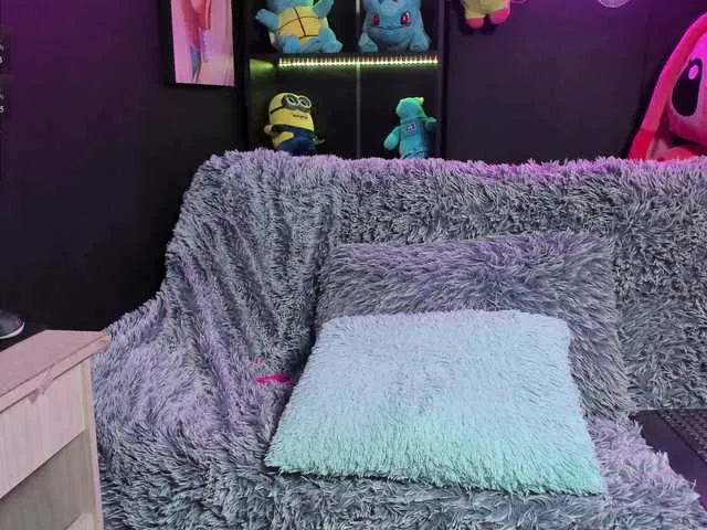 AngelBlushXXX – webcam model profile photo Image 12