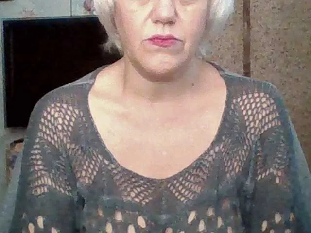 MiraKova – webcam model profile photo Image 13