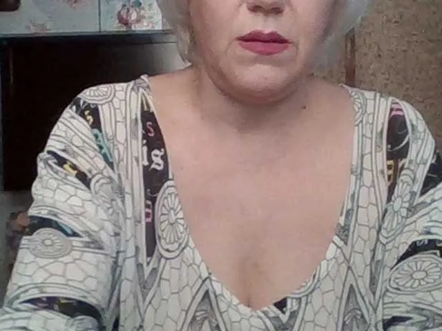 MiraKova – webcam model profile photo Image 17