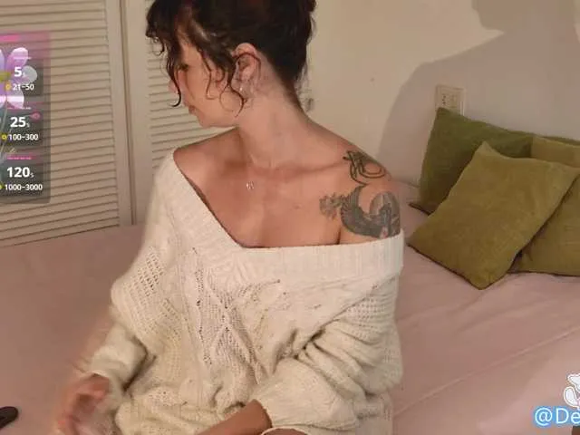 LilianHoward – webcam model profile photo Image 3