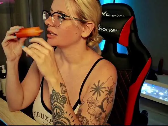 miamellycious – webcam model profile photo Image 3