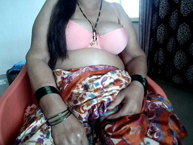 emma05 – webcam model profile photo Image 13